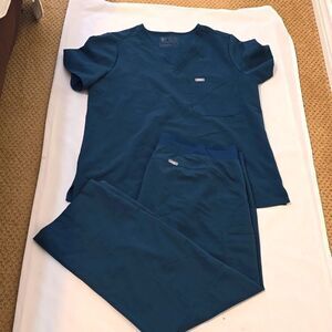 FIGS scrub cargo pants set green xl